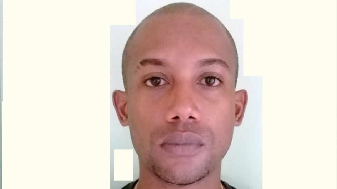 Jonathan  Didier R.