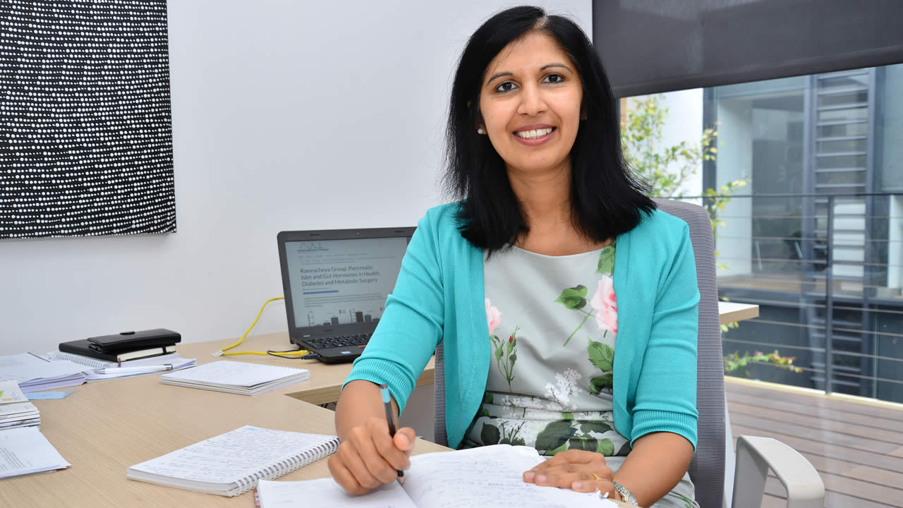 Dr Reshma Jumaheer Ramracheya : a scientist devoting life research to diabetes