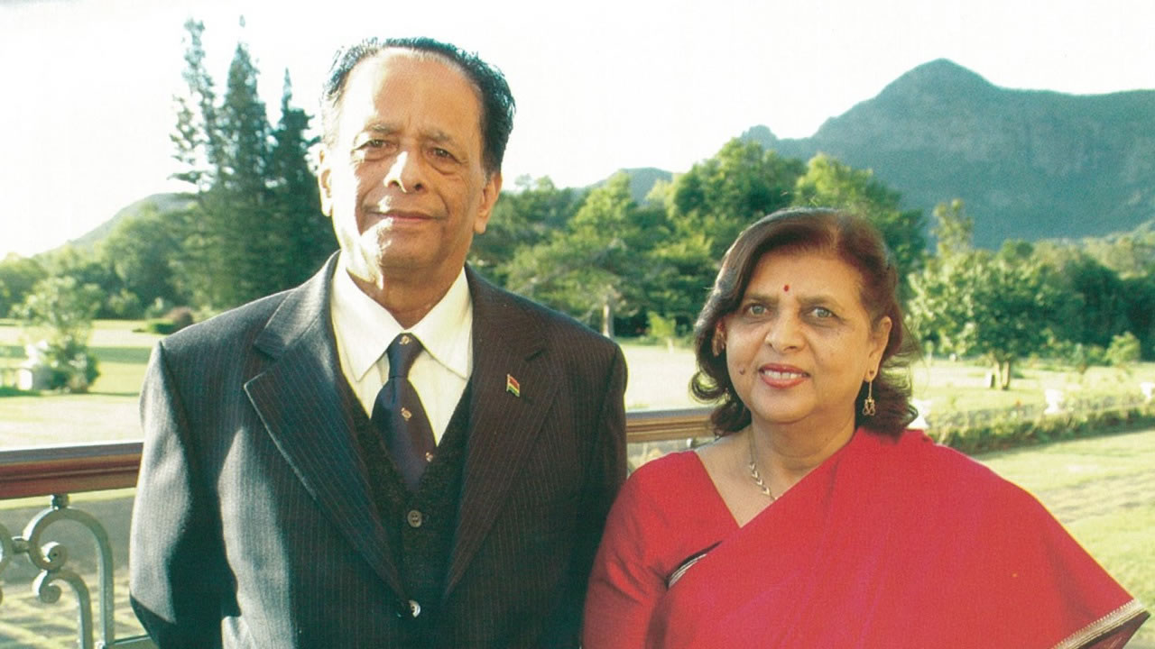 Lady Sarojini et sir Anerood Jugnauth