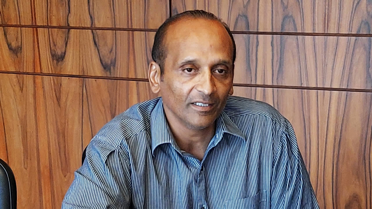 Dr Rajen Murugan