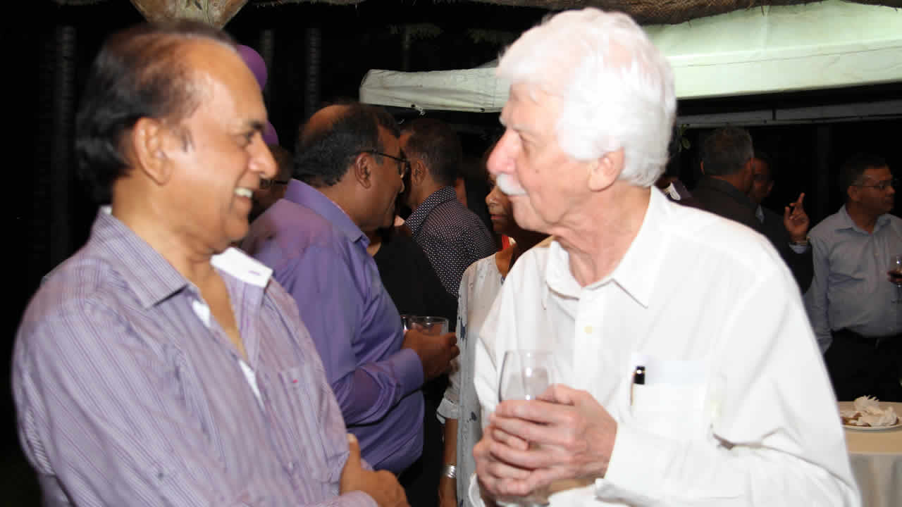 Madan Dulloo et Paul Bérenger