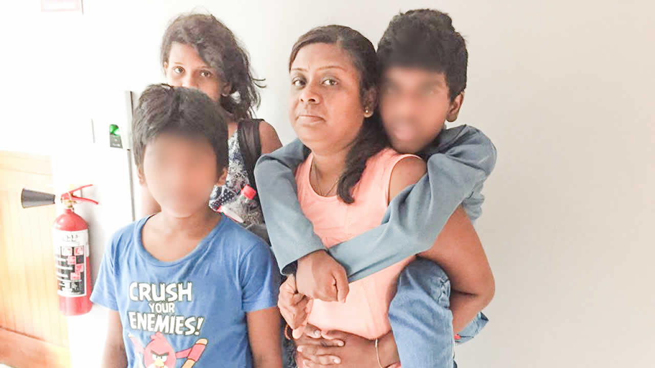 Pooja et ses trois enfants