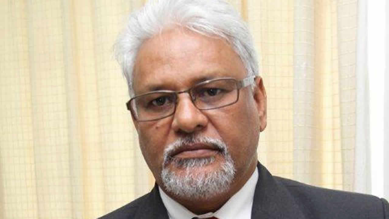 L’avoué Bebakur Rampoortab.