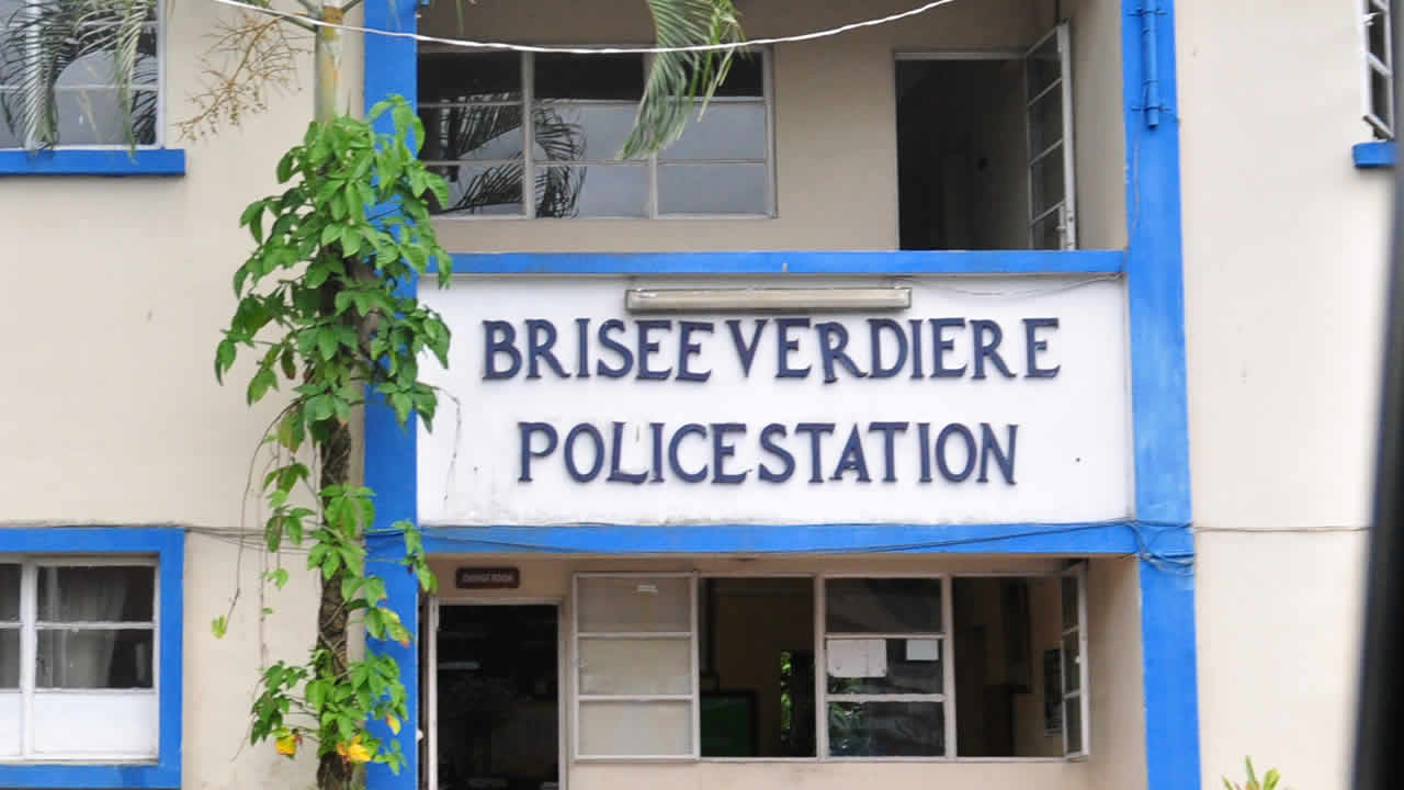 police de Brisée Verdiere