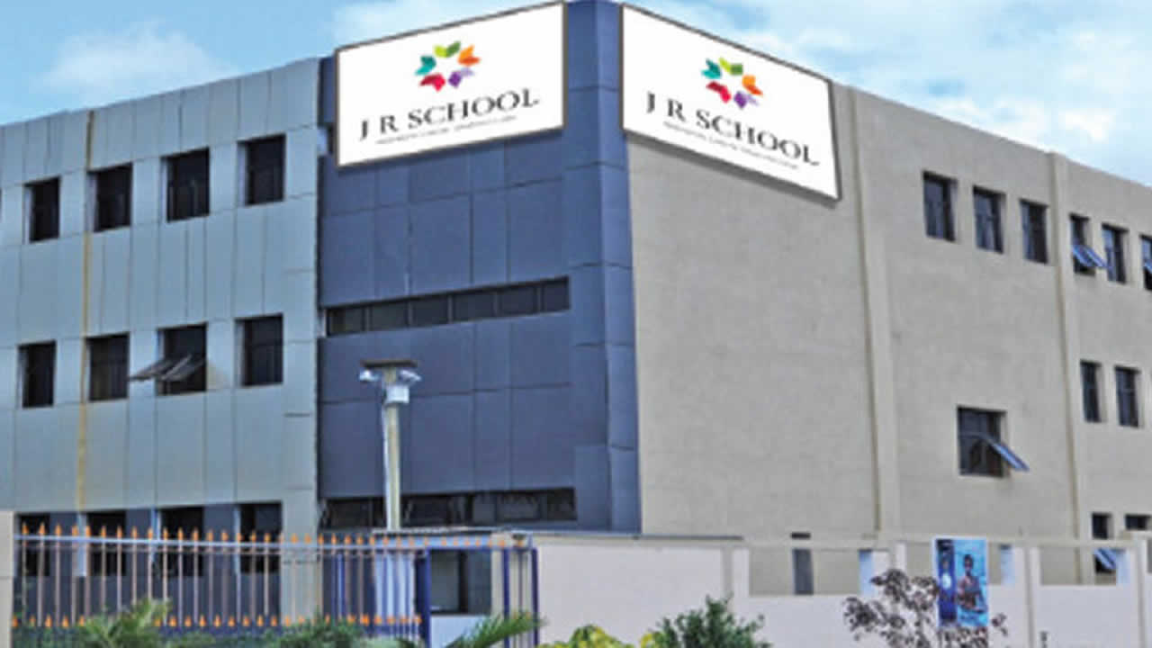 JR School