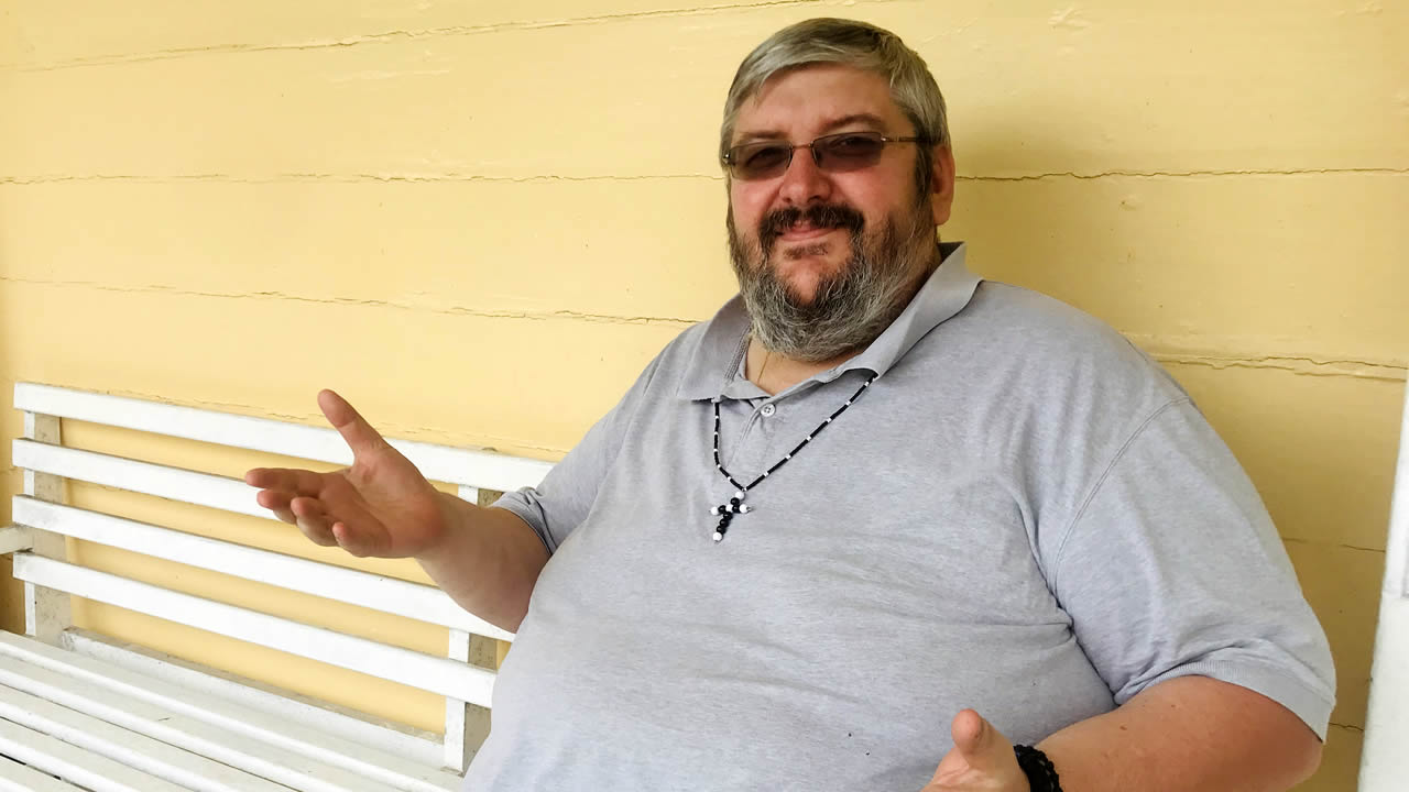 Père Stéphane Joulain