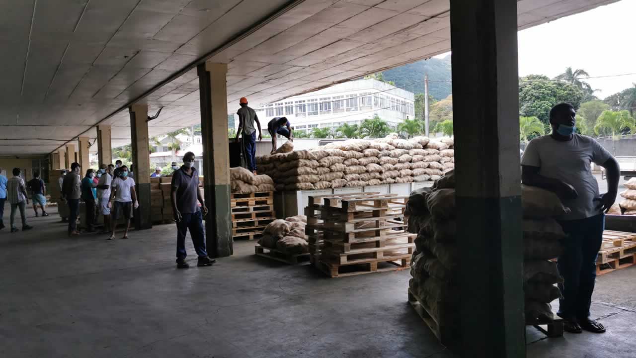 L’AMB n’hésitera pas à fournir directement aux supermarchés  et autres détaillants.