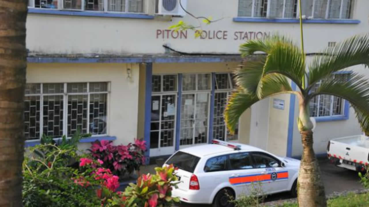 station-piton