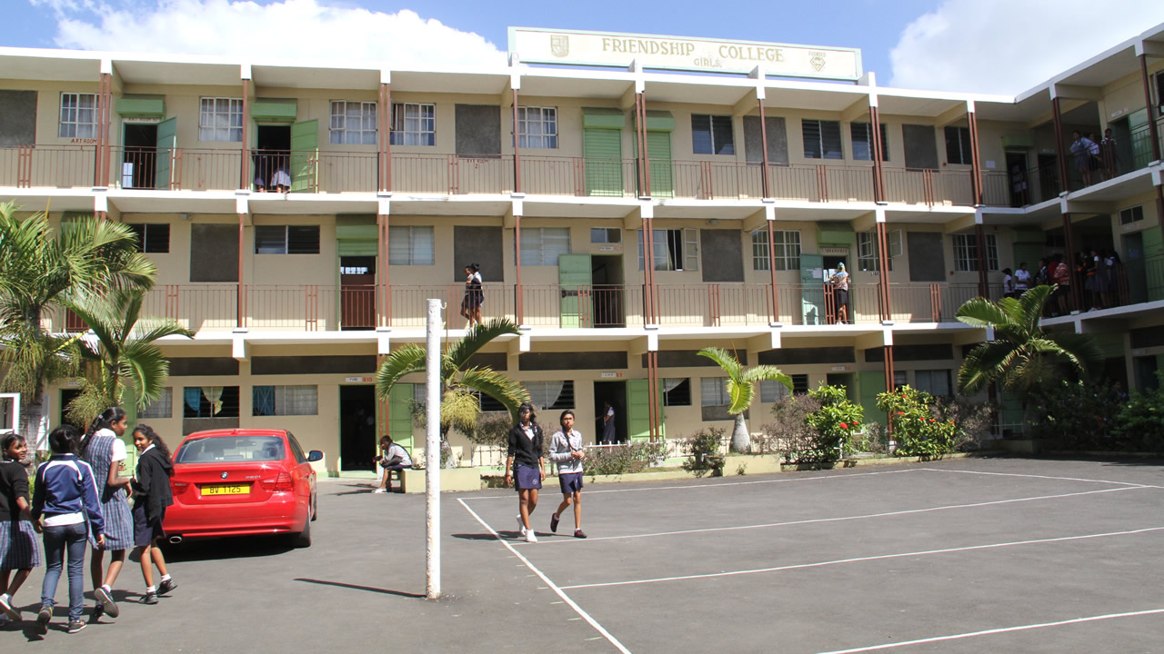 Le Friendship College filles