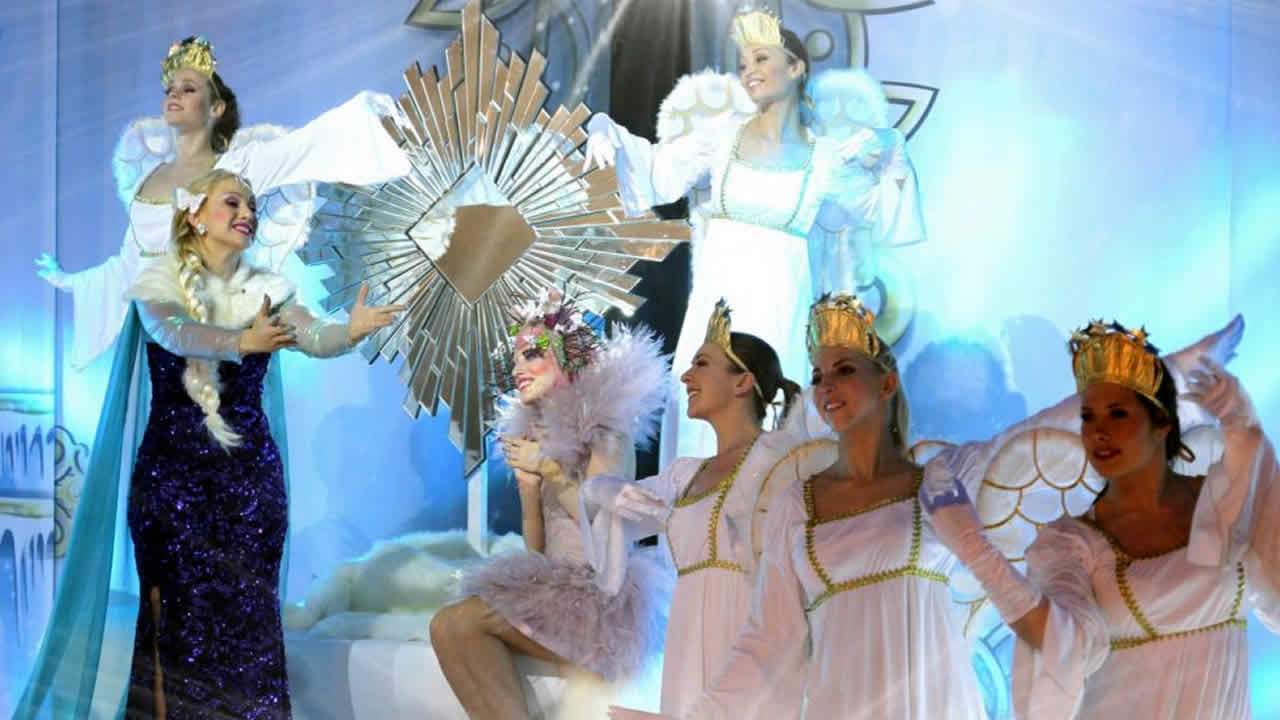 12 artistes seront sur la scène du J&J Auditorium.