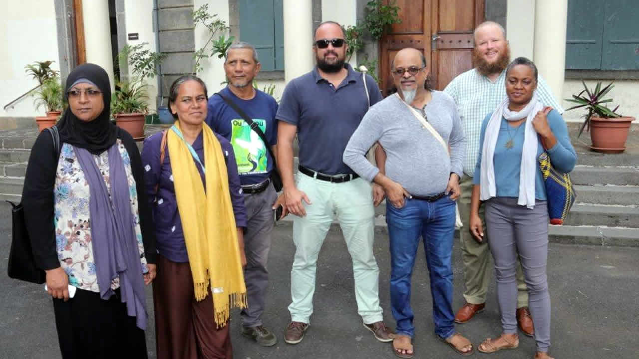 Rezistans ek Alternativ 