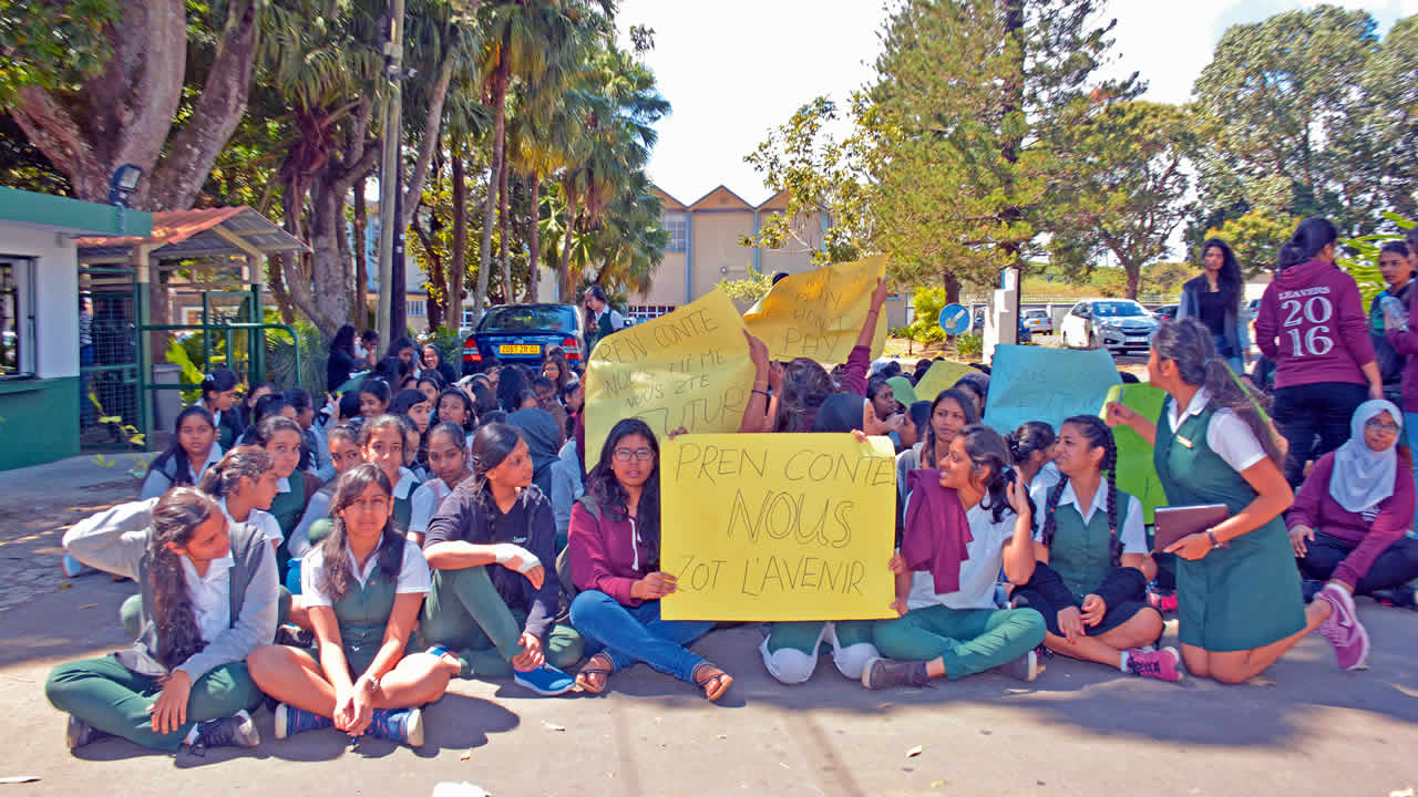 Grogne des étudiants