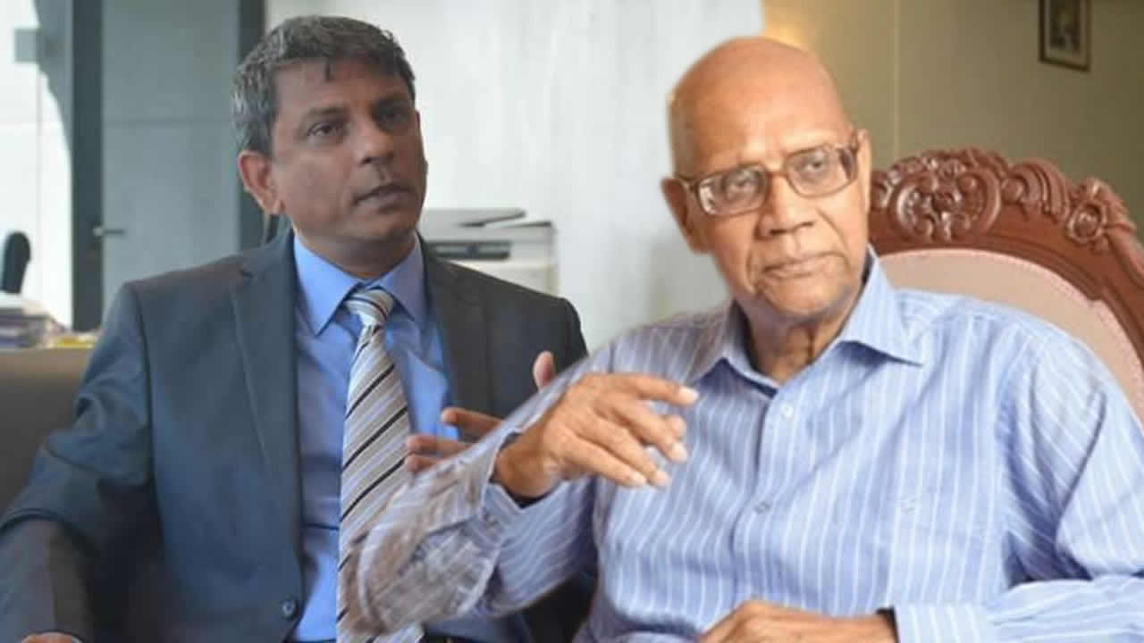 Raj Dhaliah, président de la STC et Swaley Kassenally