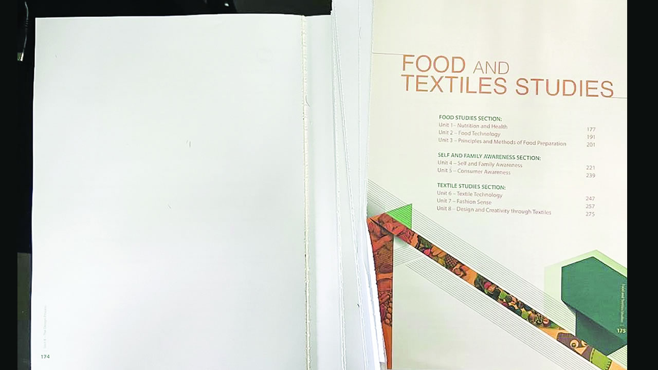 Des livres en mauvais état distribués