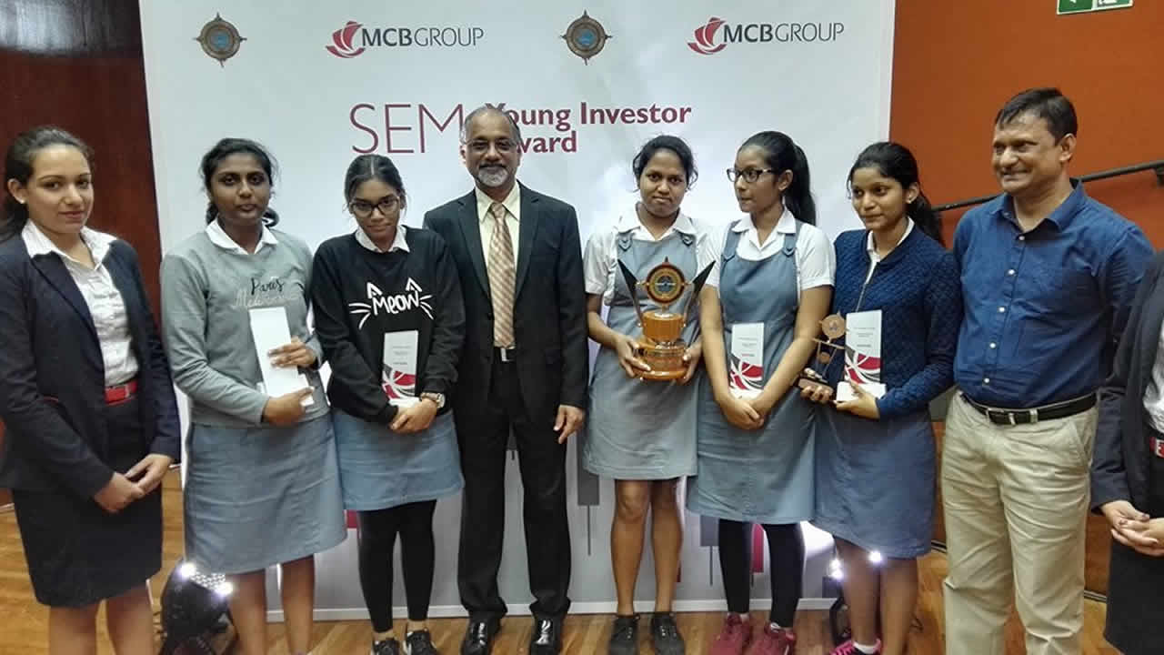 Les gagnantes de SEM Young Investor Award 2017.