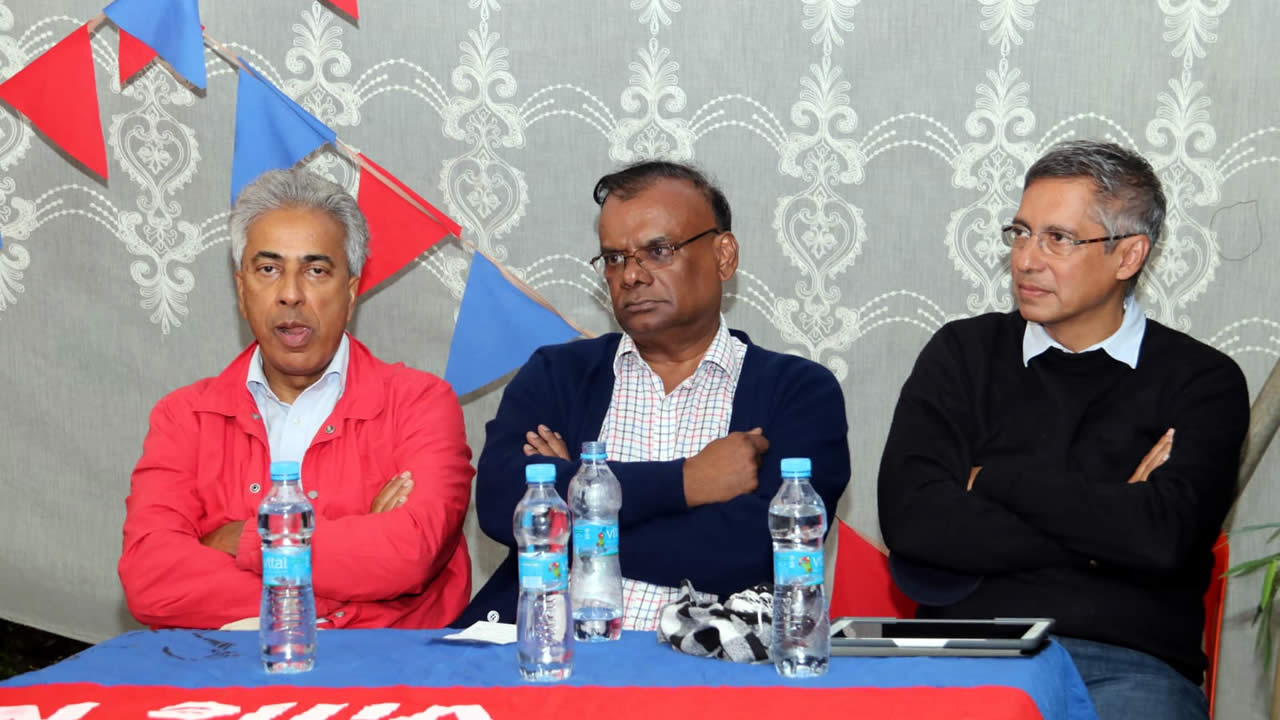 Arvin Boolell, Rama Sithanen et Xavier-Luc Duval