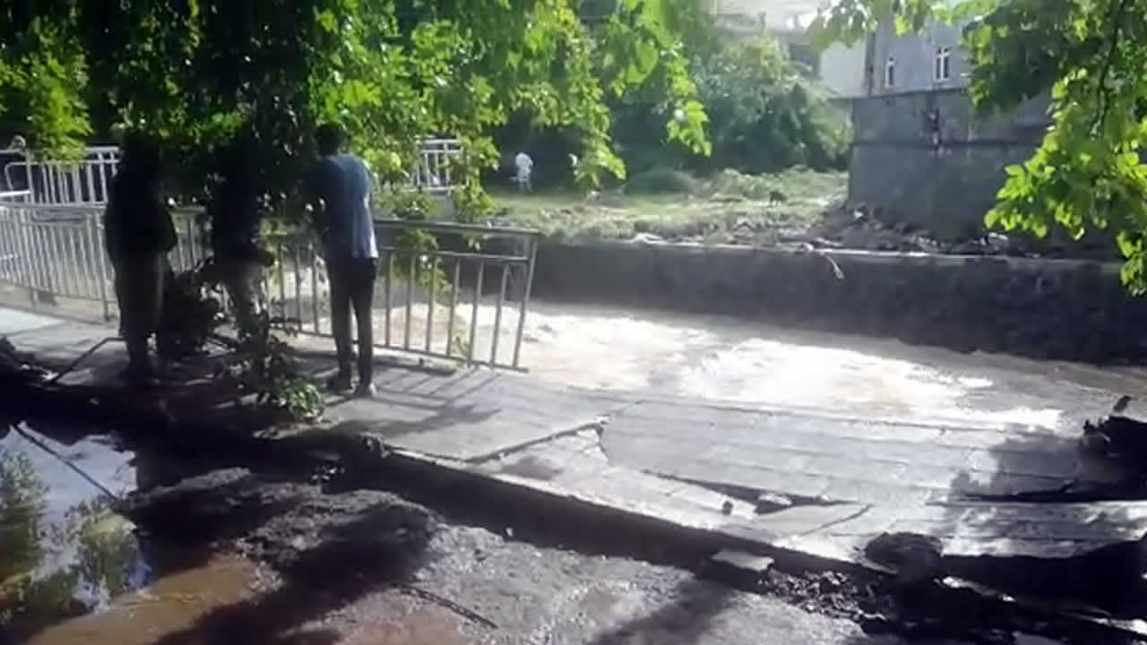 Pluies torrentielles