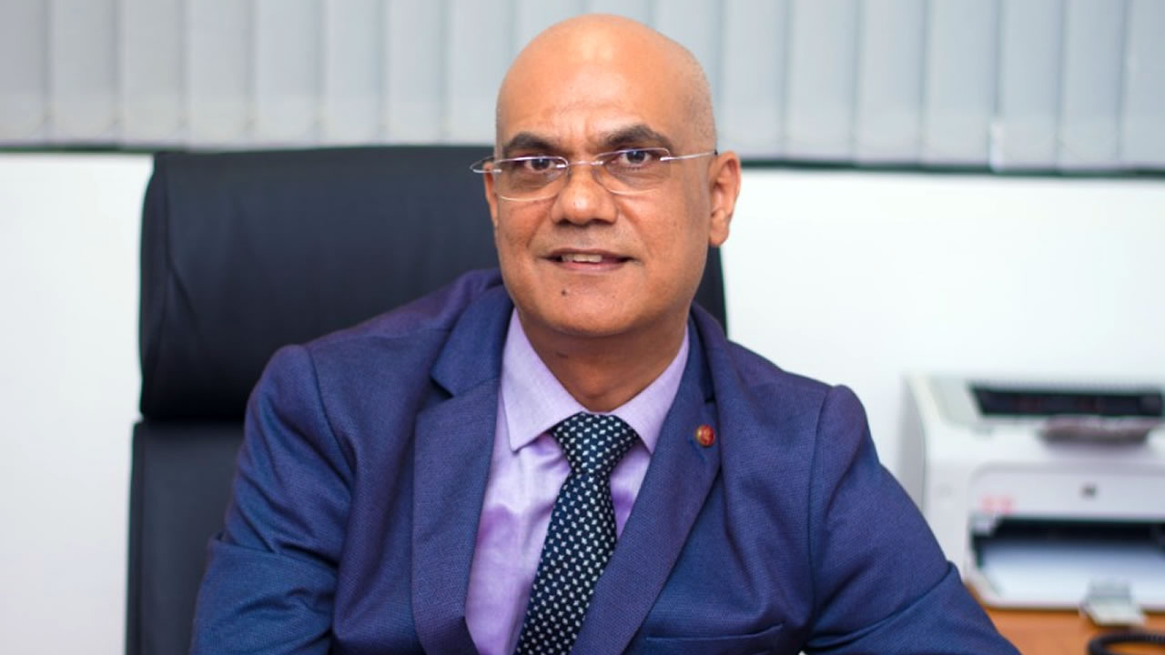 Dr Oomesh Shamloll