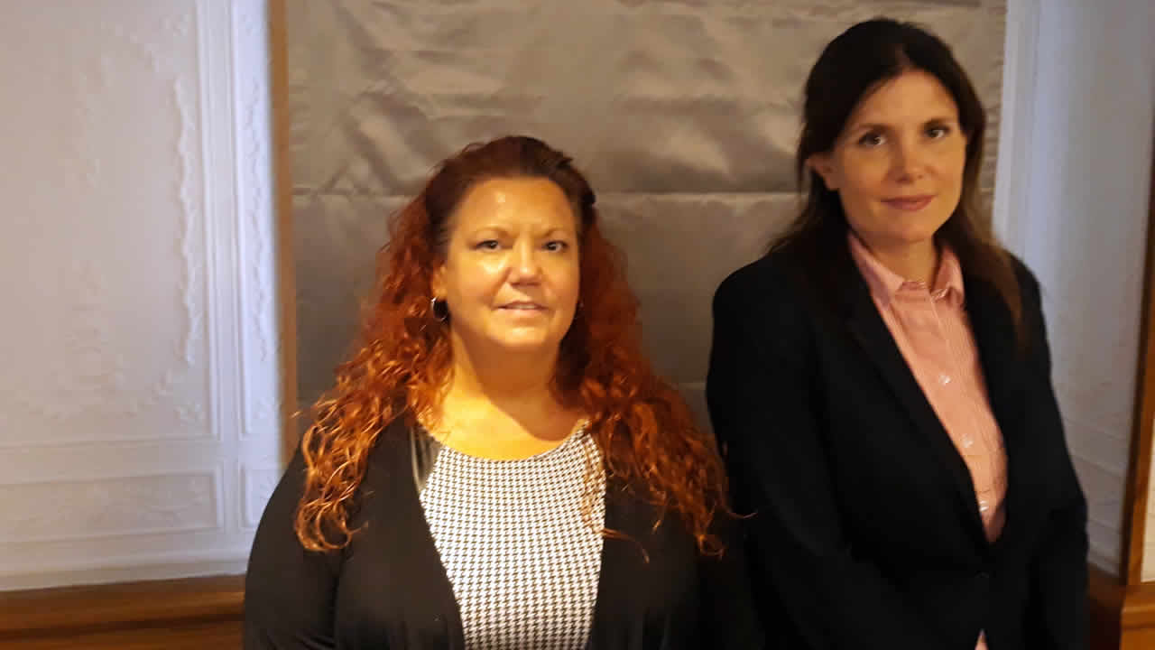 Kerre Corbin (à gauche) et Deborah Smith.