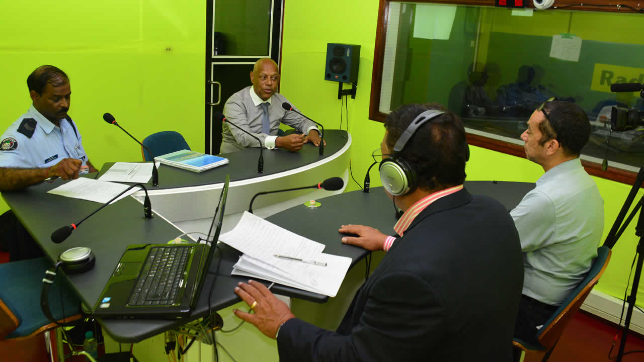 Barlen Munusami et Daniel Raymond