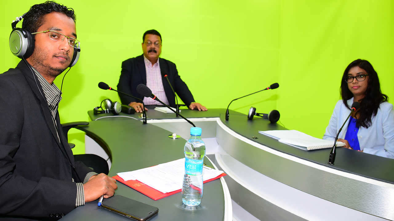 Ruma Sainooah-Murdan a répondu aux questions de Gilbert Bablee et Deven Anacootee.