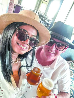 Leur histoire a commencé par une demande  d’ami sur Facebook.