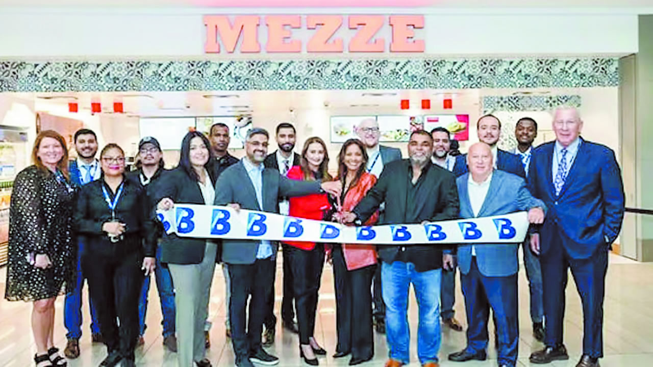 Ouverture de Mezze, un nouveau restaurant méditerranéen de type fast-casual, à l’aéroport de LaGuardia, aux États-Unis.