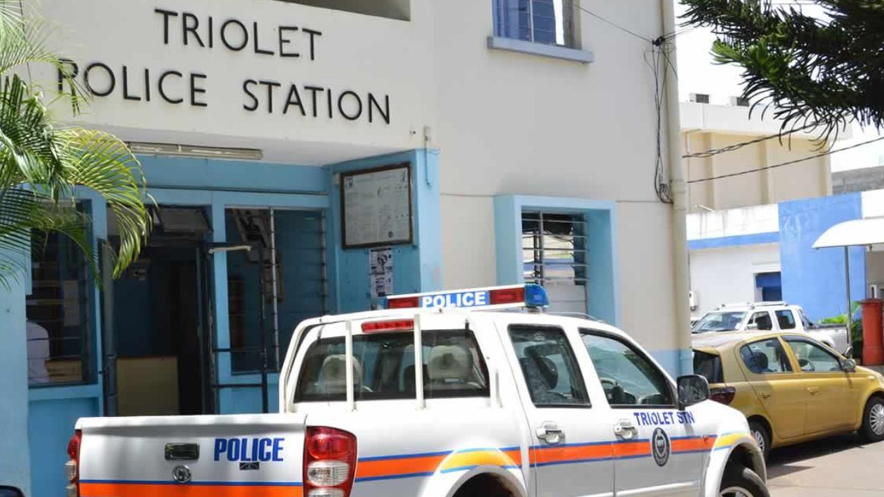 Triolet police station 080126 