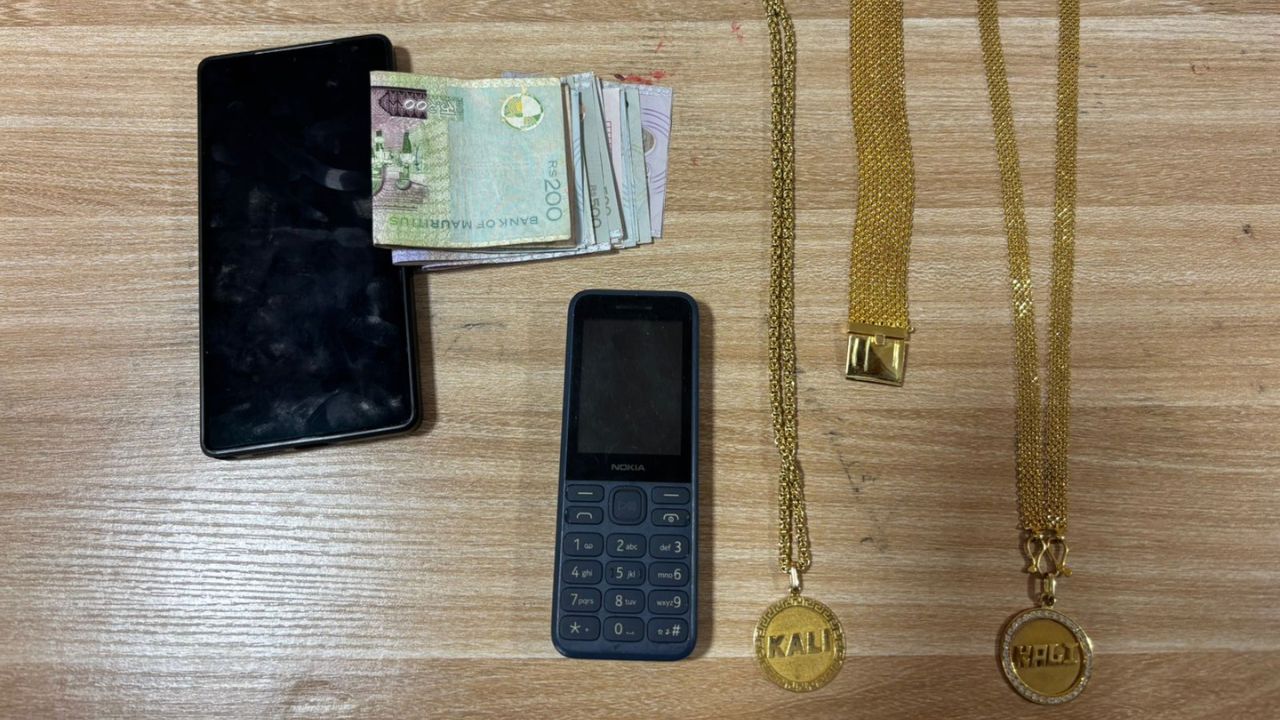 Chaines et telephones portable saisis