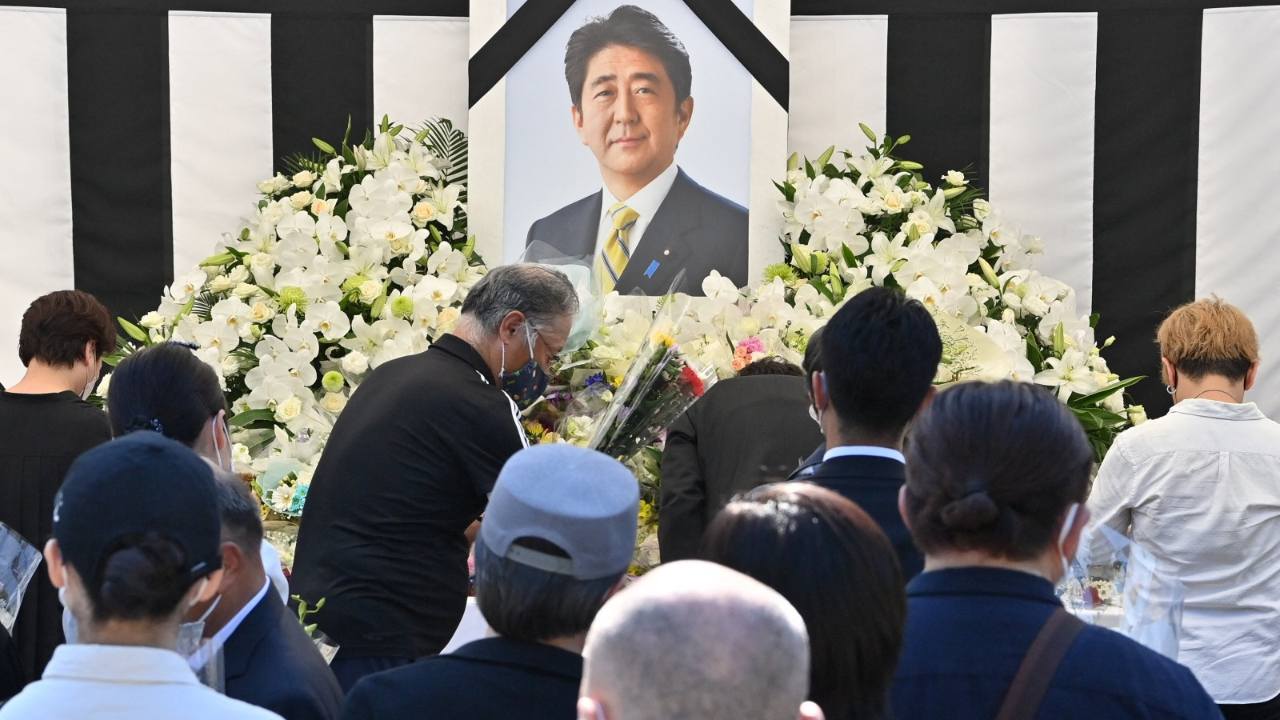 Japon: le meurtrier de l'ex-Premier ministre Abe condamné à la prison à vie