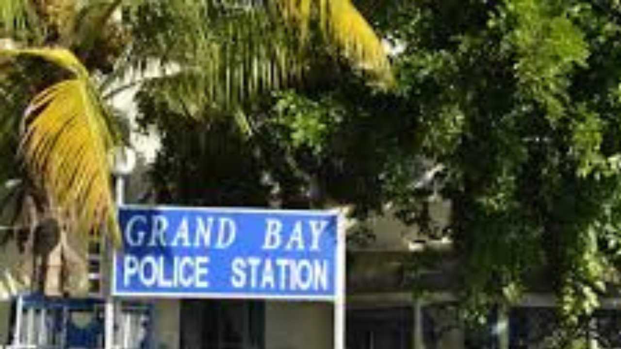 À Péreybère : un touriste britannique arrêté pour attentat à la pudeur sur une adolescente