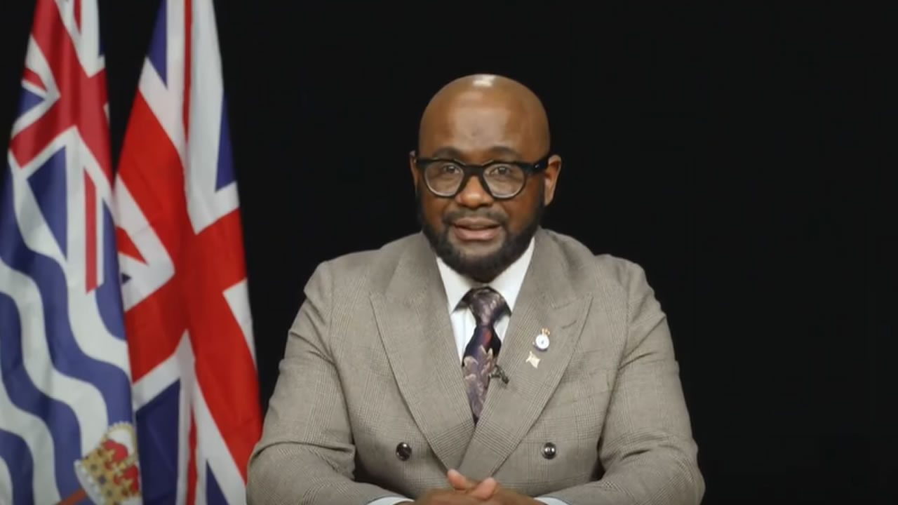  Misley Mandarin, « First minister » chagossien, tente de bloquer l’adoption du projet de loi par le Parlement britannique.