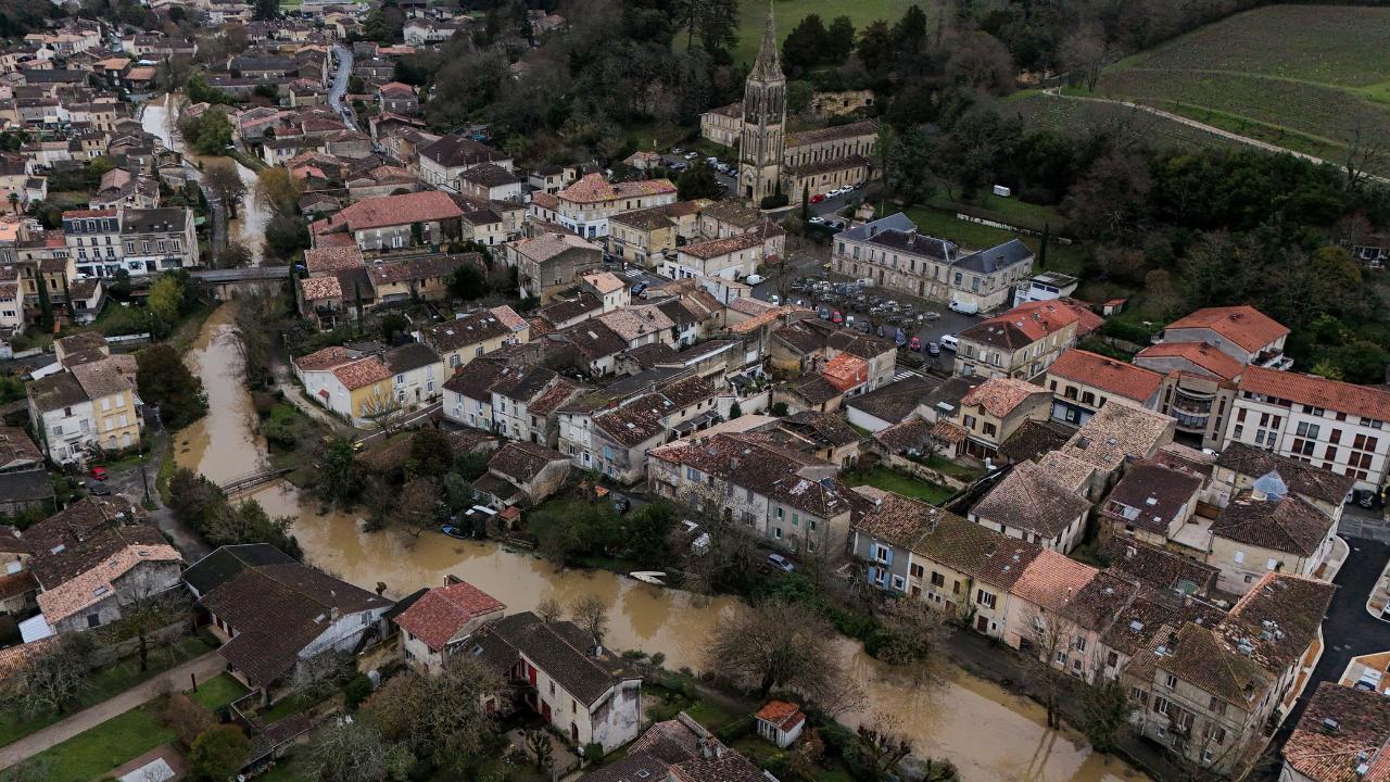 Tempête Nils: 850.000 foyers privés d'électricité en France