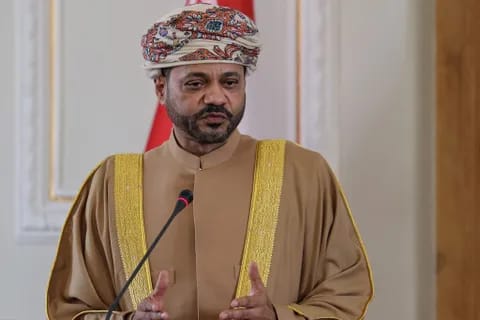 « Les États-Unis ont perdu le contrôle de leur propre politique étrangère », selon le ministre des Affaires étrangères d'Oman