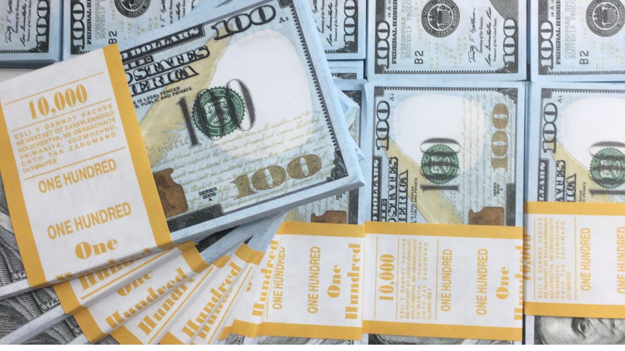 110326- argent dollars