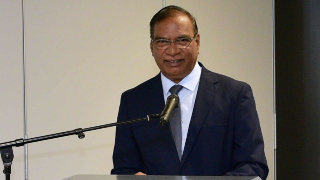 Le Directeur de l’Audit, Dharamraj Paligadu. 