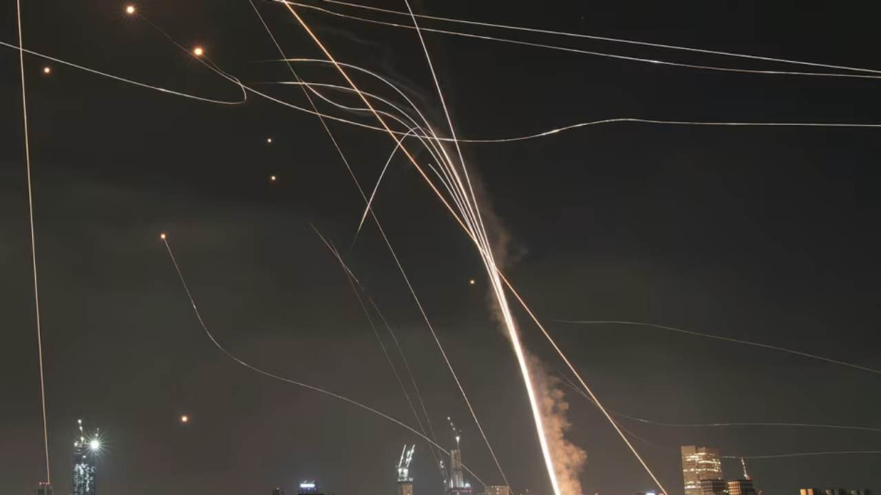 Frappe américano-israéliennes sur Iran : quatrième nuit d’explosions, le bilan s’alourdit