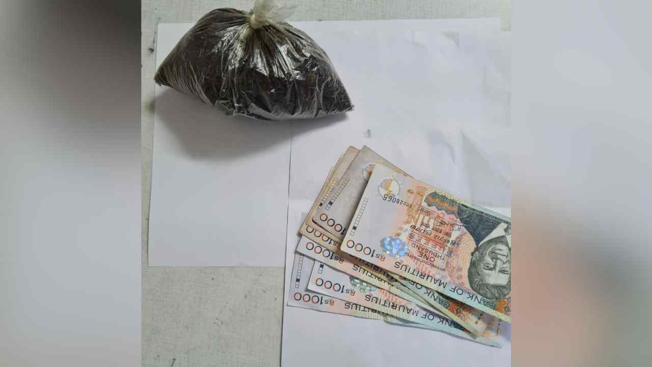 Rose-Hill  de la drogue synthétique estimée à Rs 750 000 saisie