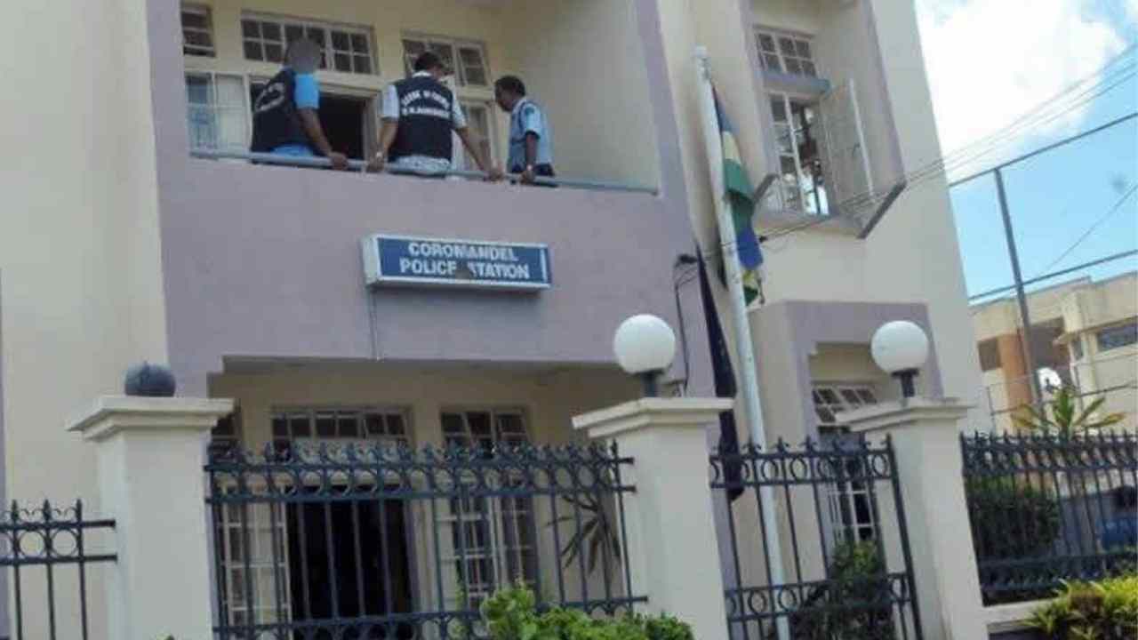 Station de police coromandel