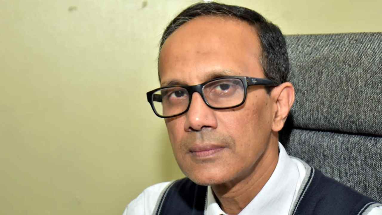 Dr Fazil Khodaboccus 
