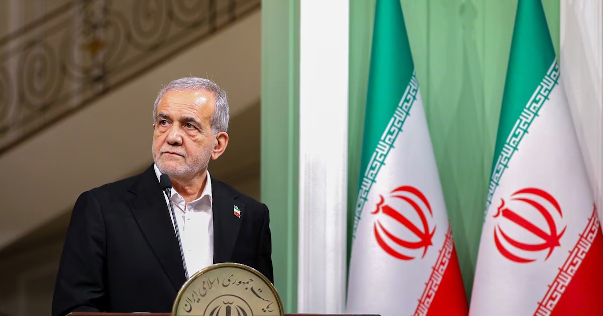 L’Europe peut inciter les États-Unis à respecter le droit international, affirme Pezeshkian à Macron