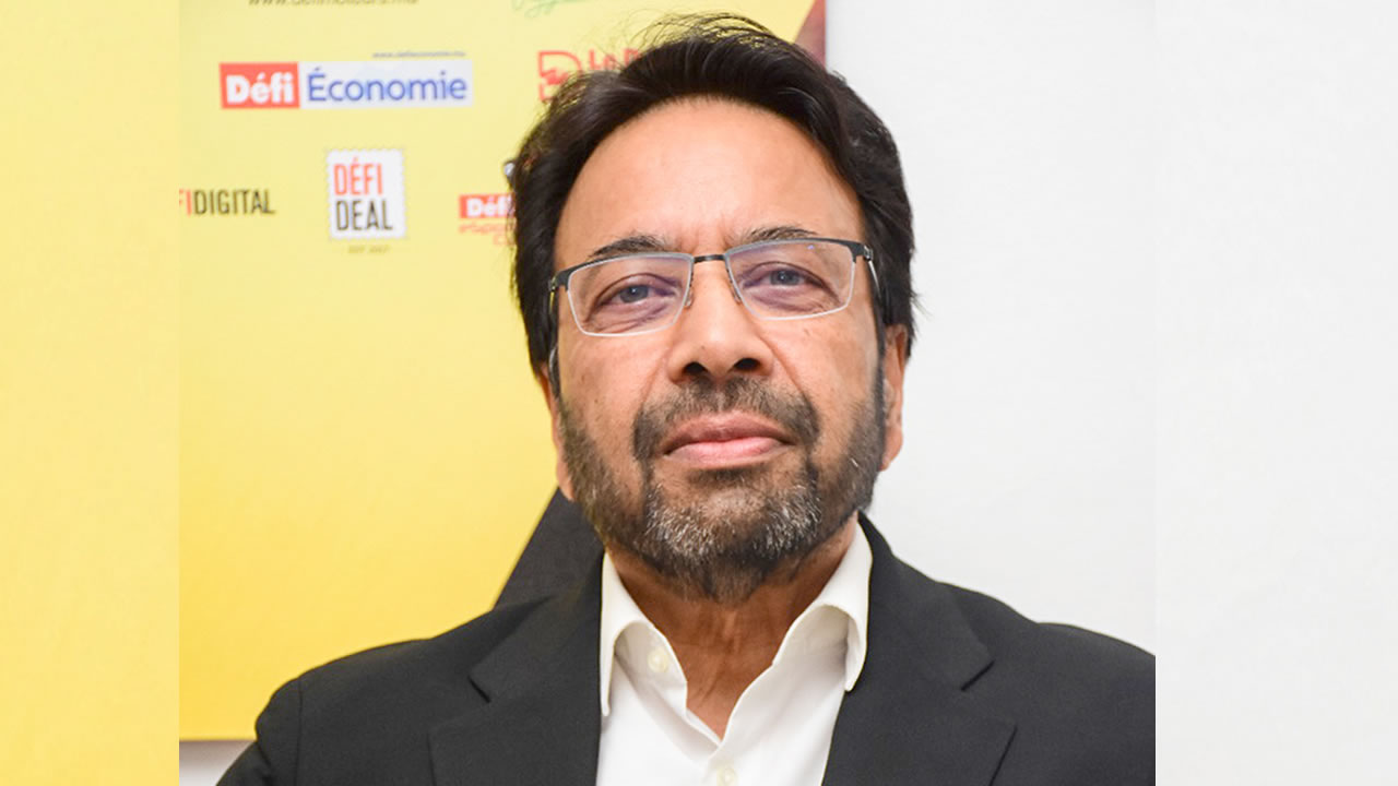 Le Chairperson de la National Human Rights, Commission, Me Satyajit Boolell.