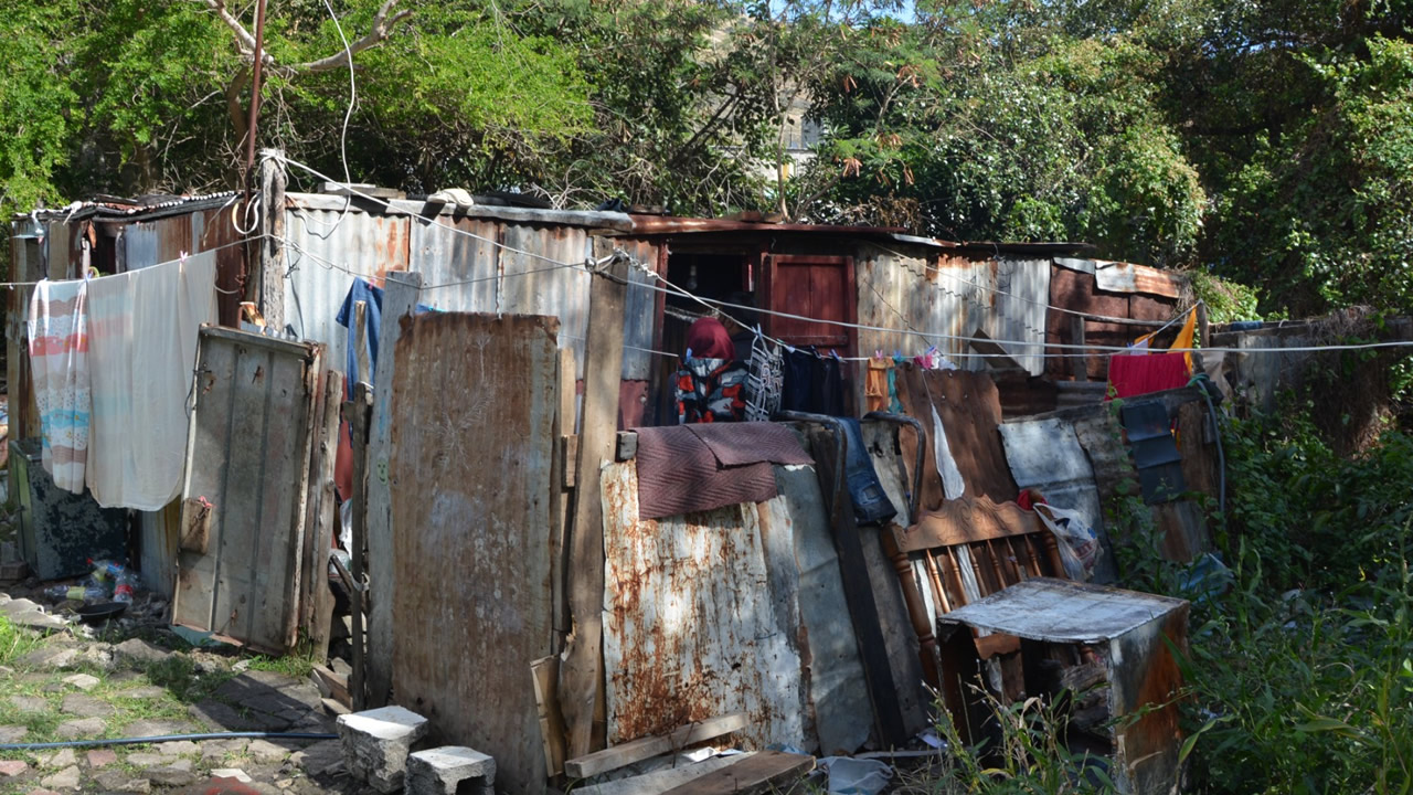 Selon les observateurs, l’aide sociale doit rester fidèle à sa mission première qui est de soutenir ceux qui en ont réellement besoin.