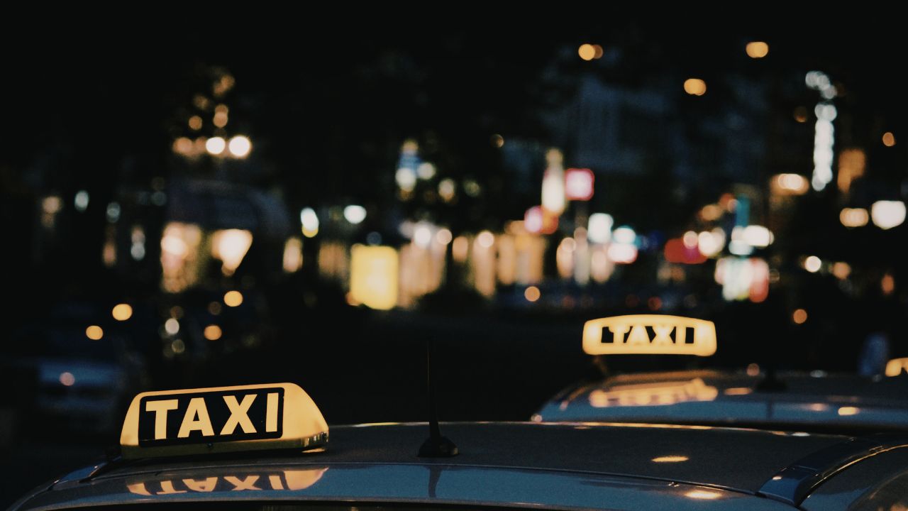Taxi