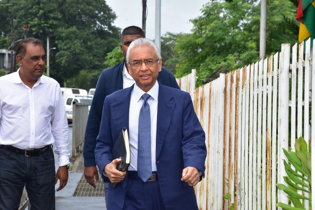 Affaire des Rs 114 millions : la motion de Pravind Jugnauth rejetée, la cour critique le flou entourant l’identité des témoins