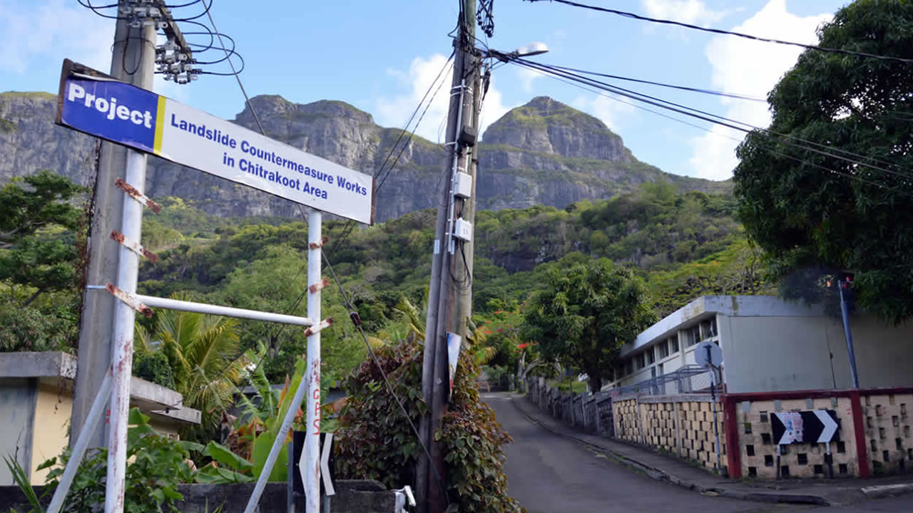 Chitrakoot, dans la périphérie de Port-Louis, est un des endroits en proie  à des glissements de terrain.
