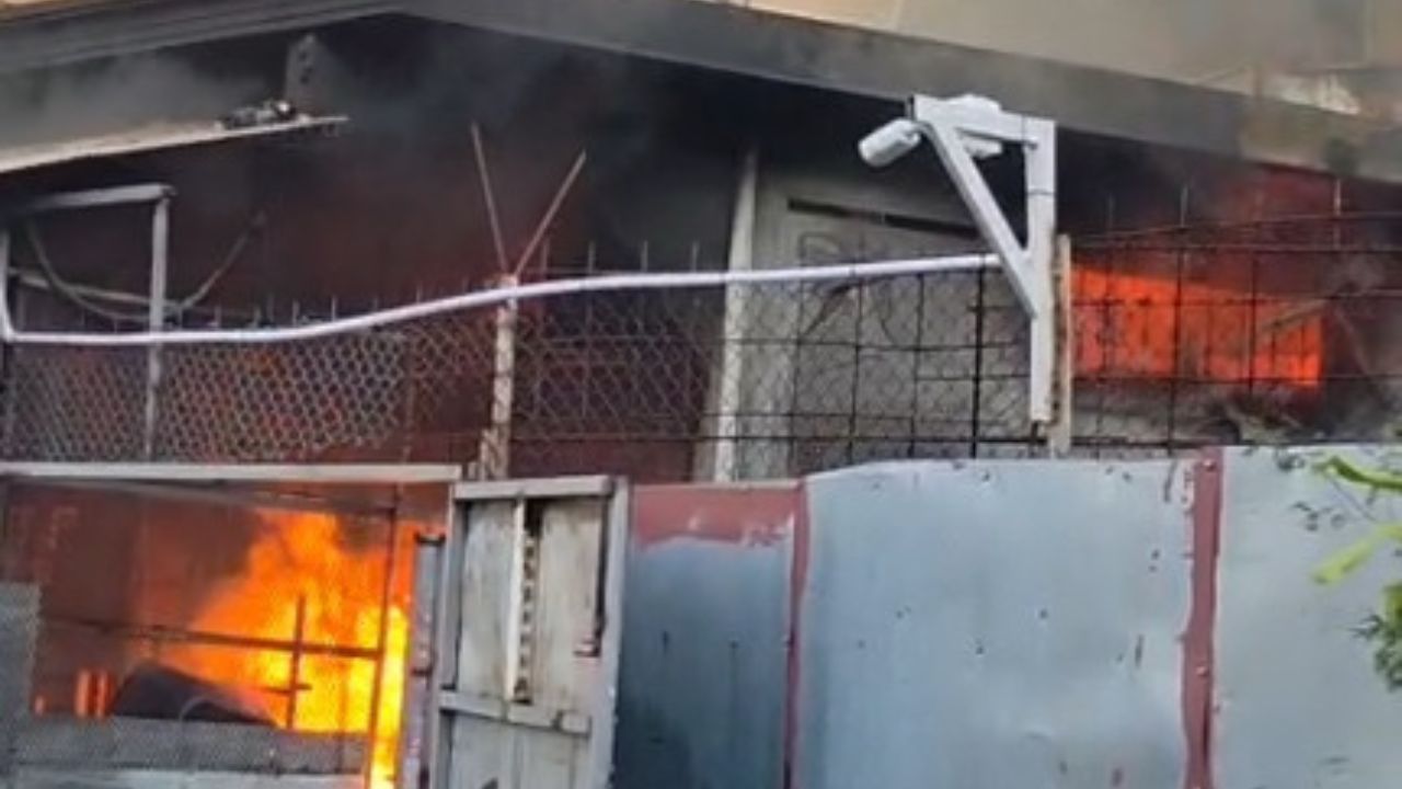 Incendie dans un dépôt à Plaine-Verte