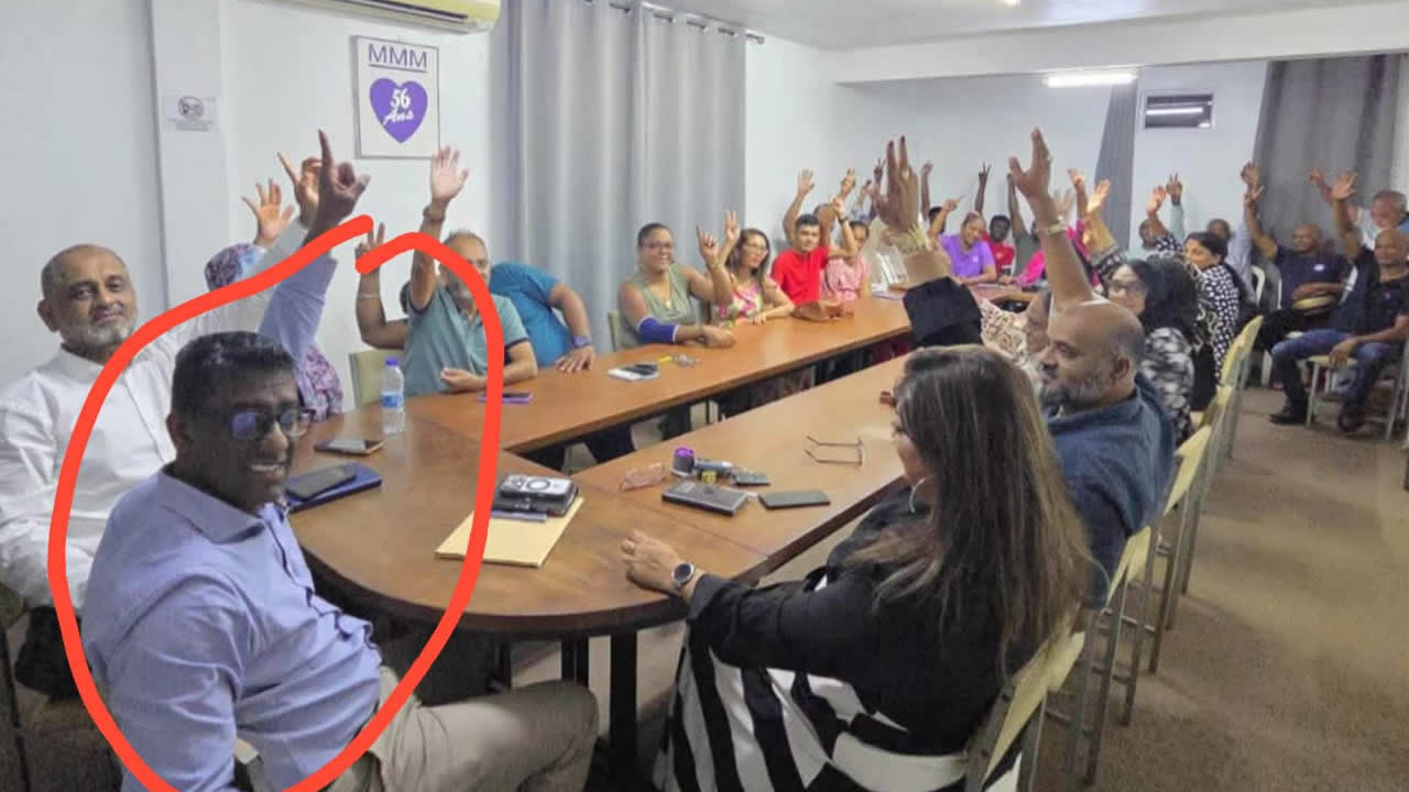 Jenito Seedoo aux côtés de Reza Uteem lors d’une réunion de la circonscription n°2, le 25 mars dernier.