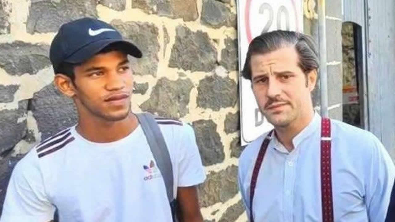 Ryan Patrice Ferley en compagnie de son avocat Me Alexandre Leblanc en 2024