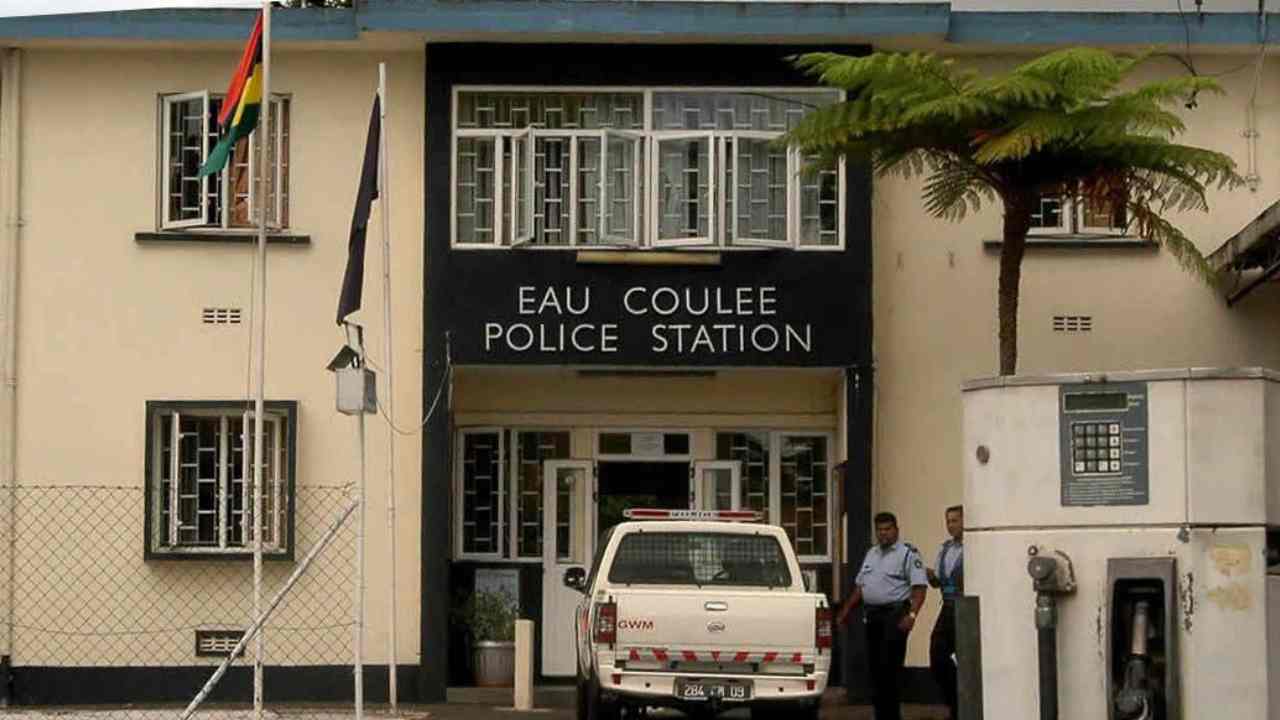 Station police eau coulee